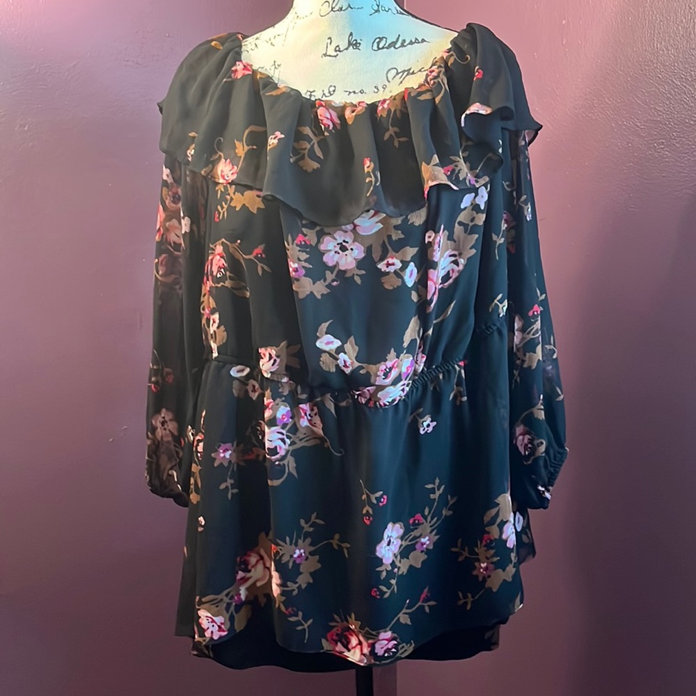 Feminine floral off the shoulder blouse